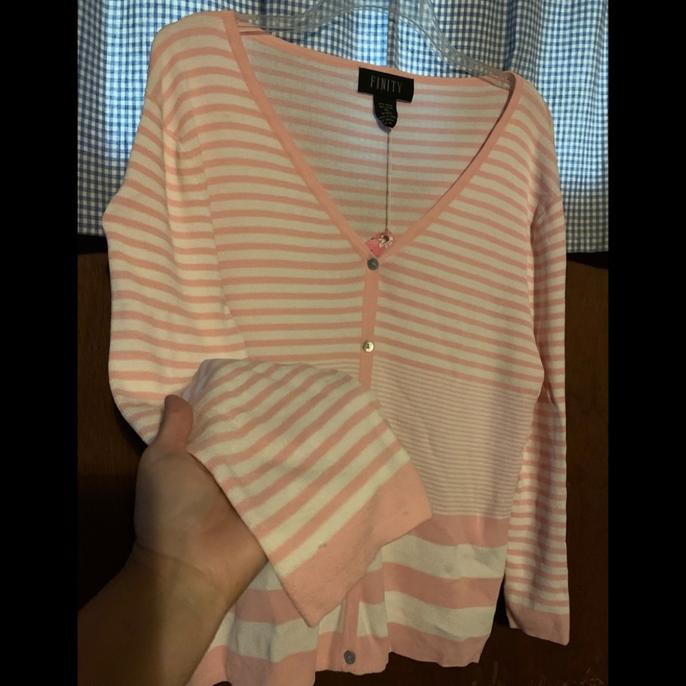 Finity Sweater    Size XL - Picture 4 of 8